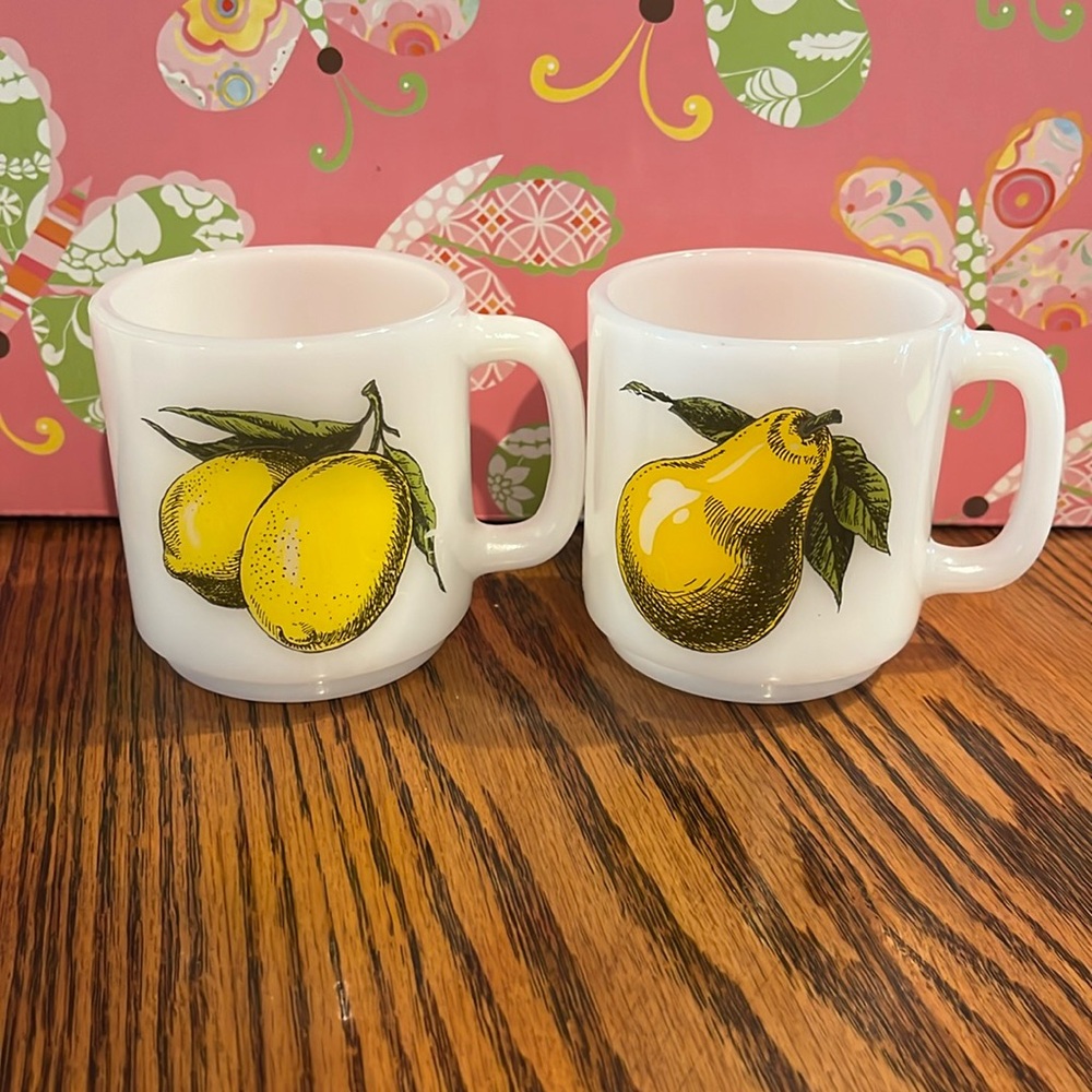 Lemon and Pear Glasbake milk glass mugs